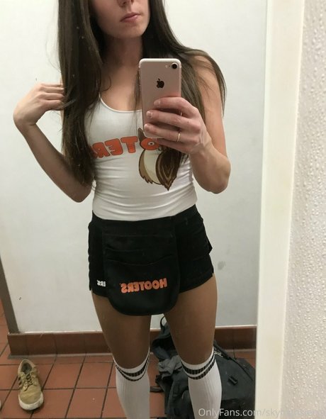 skyhighsierra exclusive model image