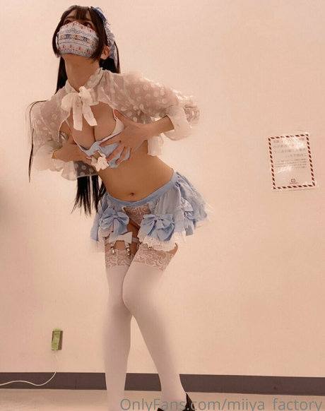 _miiya factory pornographic model img