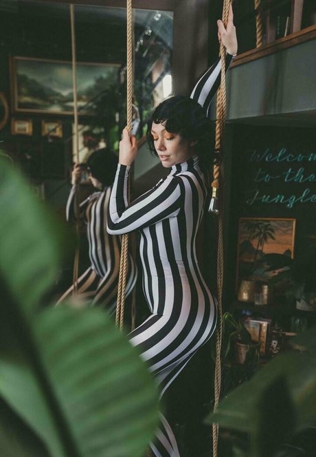 matildassecret perfect star pics