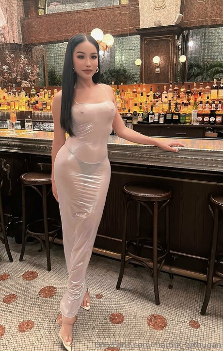 Martini Artnugan model hot pics