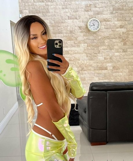 sunshinesinababy nudes pornstar photos