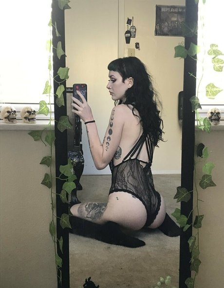 Elaraelias Profile pic