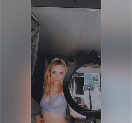 busty ebony onlyfans hot sexy photo