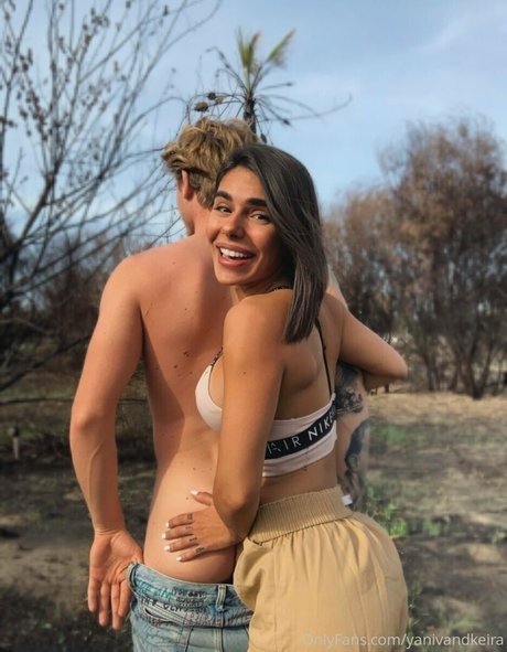 Jungle Girl sexy actress pic