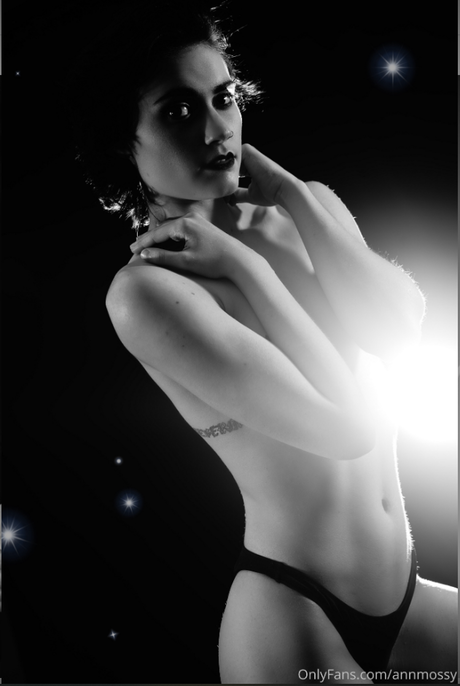 annmossy model hot img