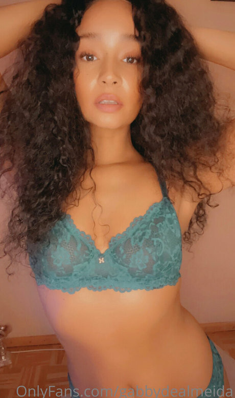 Gabby Dealmeida nude actress photo