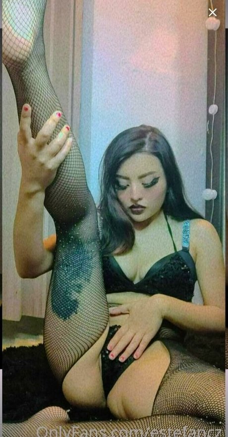 Estefancz model art pic