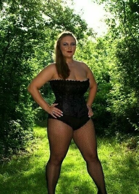 Paige Monroe best model img