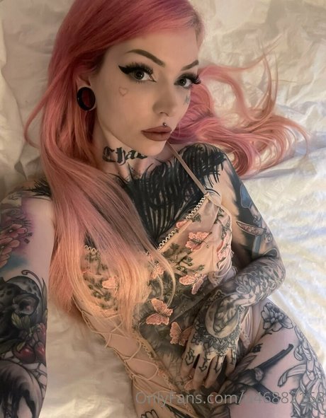 AlienxBaby model sex img