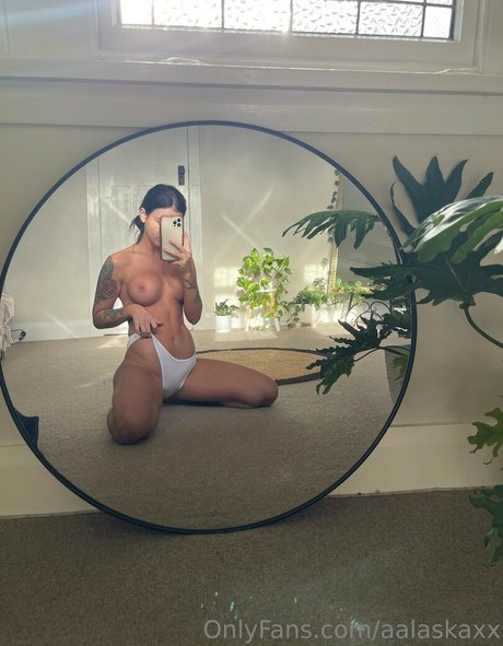 tennille pamela pornstar nude img