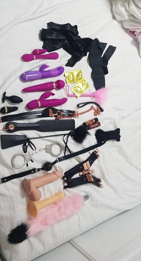 Bambiskii model high quality pics