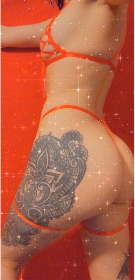 Ayallakarina perfect actress photos