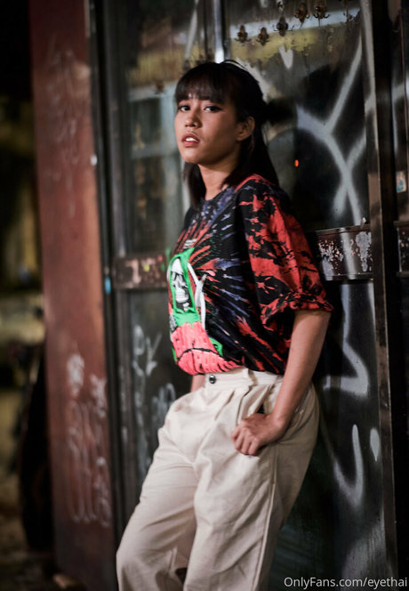 eyethai nude star photo