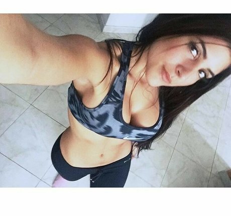 asian cheerleader onlyfans top pictures