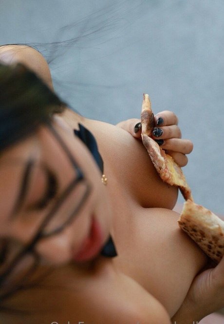 Yeral Gallego pretty pornstar image