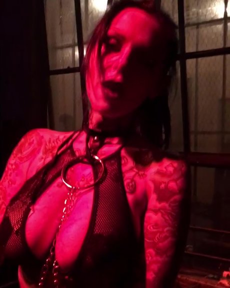 Riae model adult photo