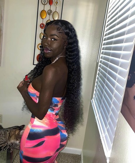 ebony thick onlyfans free naked picture