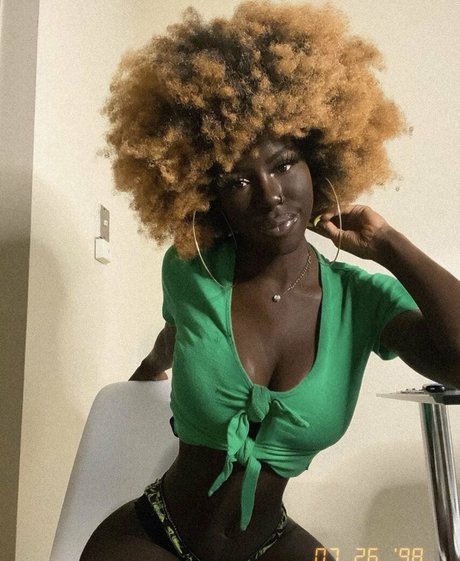 Lazelle Doll xxx star pic