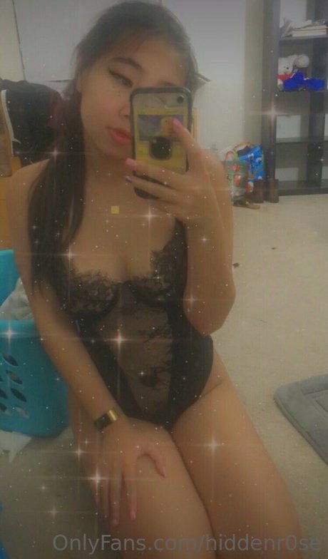 Hiddenr0se pornographic star photos