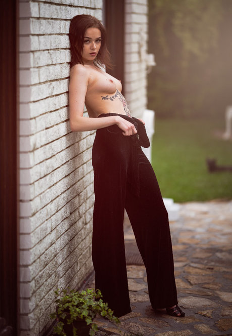 aiclaf nudes model img