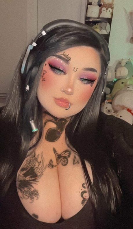 Cuteonlinegf sexy pornstar image