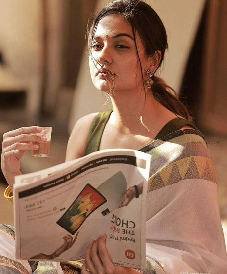 Divya Agarwal adult model galleries