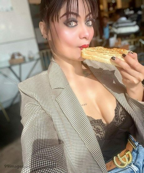 Suhaani Laskar xxx star picture