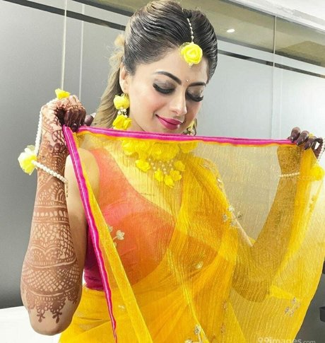 Suhaani Laskar pretty pornstar photos