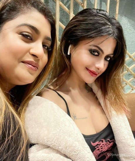 giantess onlyfans adult gallery