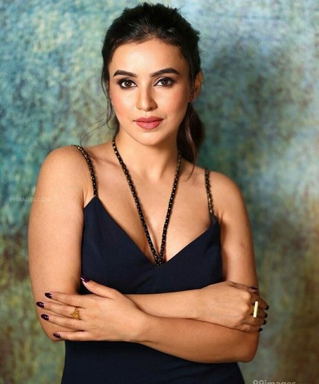 Ankitta Sharma pretty star photo