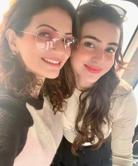 Ankitta Sharma nude pornstar pics