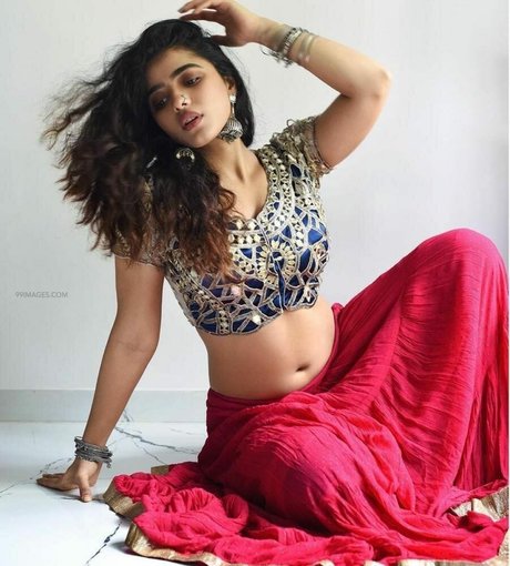 Ketika Sharma nice star pics