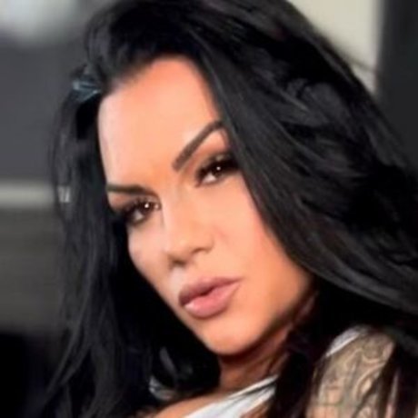 Nikkifitmama star perfect photo