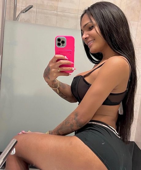 Krissttal Ruizz hd model gallery