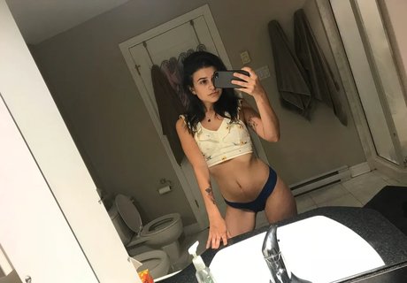 Jencion star pornographic picture