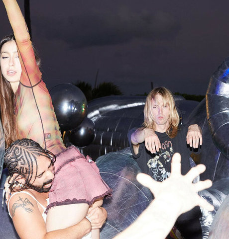 Liz Lee star exclusive pictures