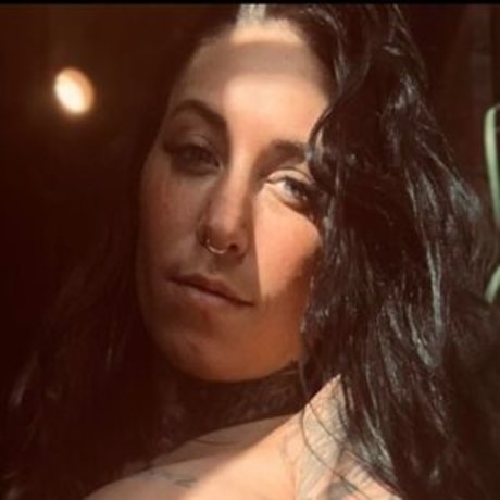 Realdecent adult star pic