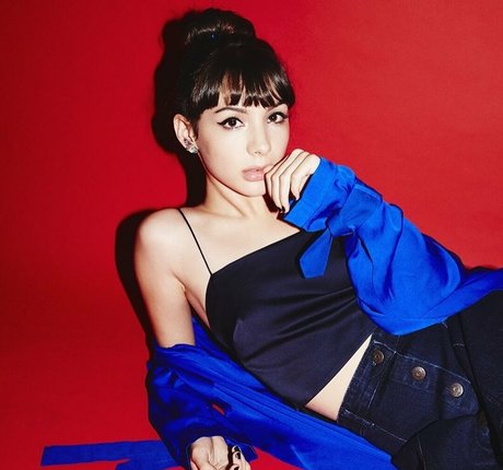 Hannah Marks model hd photos