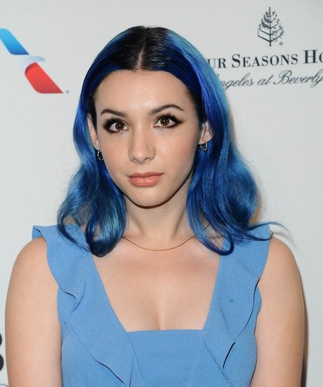 Hannah Marks star porn galleries