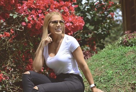 Ana Lucia Vega best star images