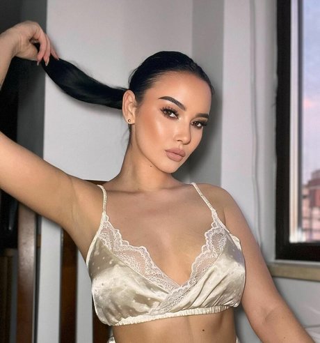 alina03m nudes actress archive