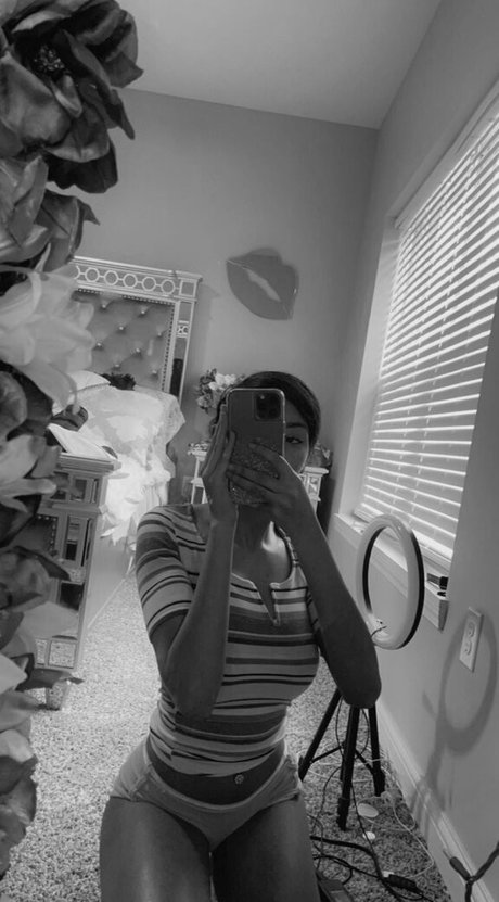 Wetcream pornographic actress gallery