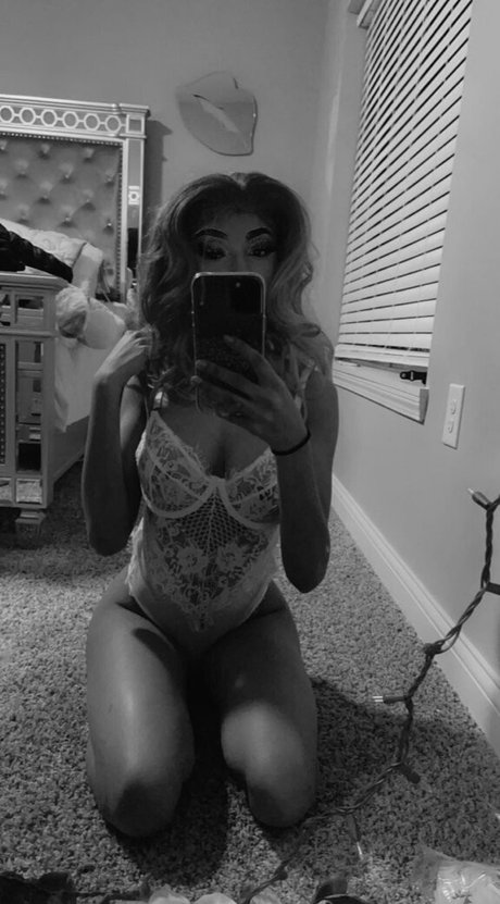 feet milf onlyfans art naked photos