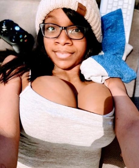 Yours trulyjo erotic star picture