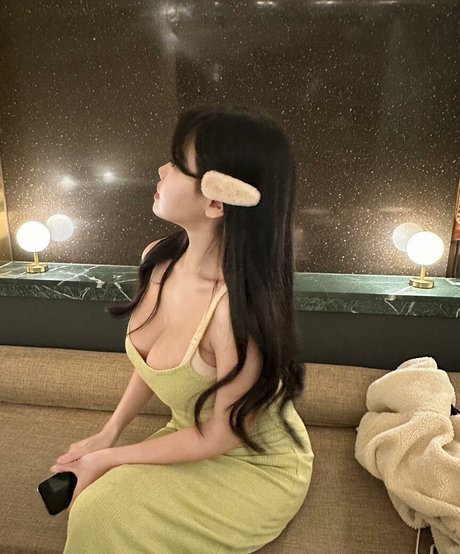 h___xee sexy actress gallery