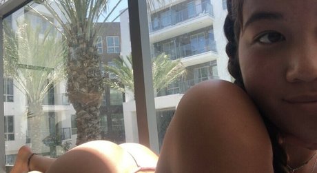 meeshmo actress gallery