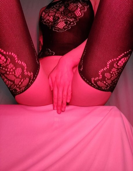 Ninja Dee star beautiful photo