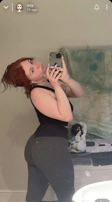 Izzyisdying beautiful actress photos