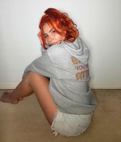 Alicia Atout star high quality galleries