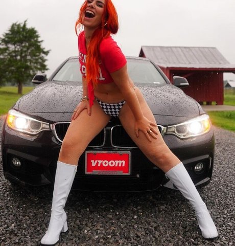 Alicia Atout pornographic model pic